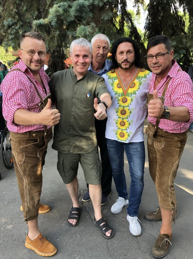 Помер Лесик Турко: Дзідзьо, Бурмака та інші зірки висловилися про музиканта